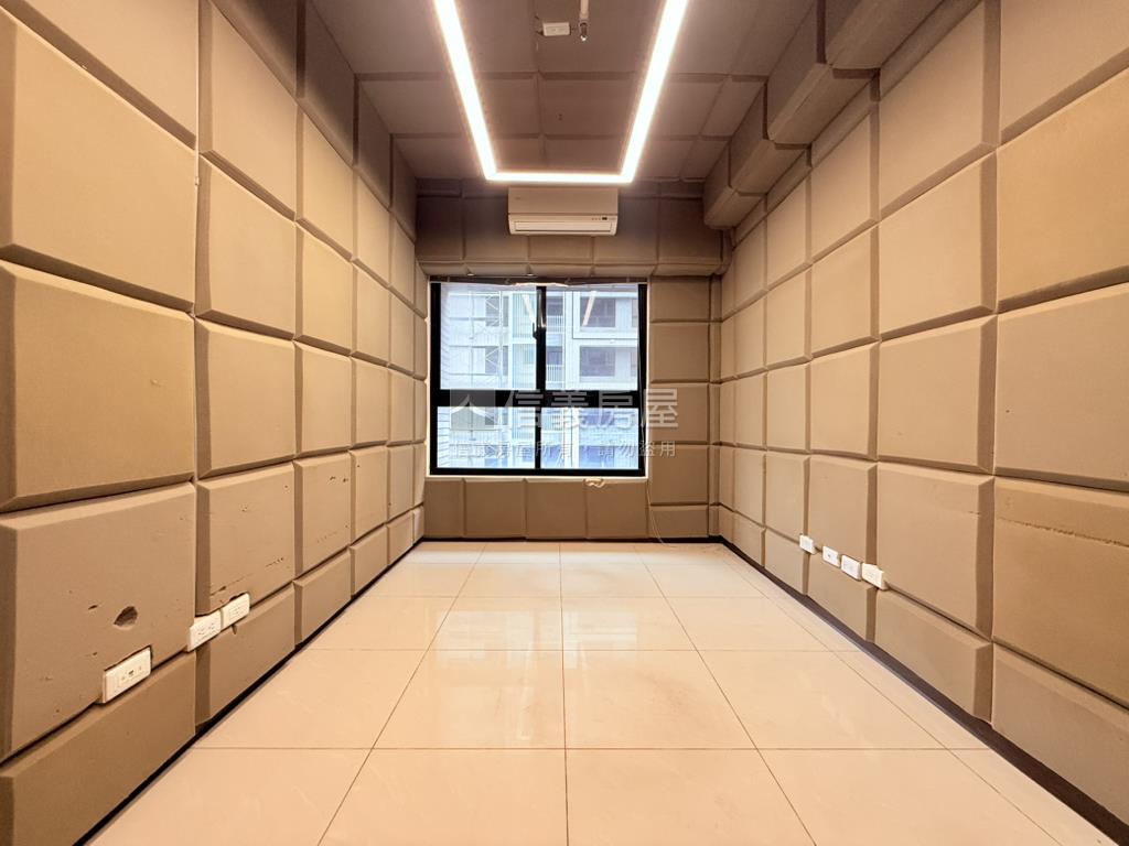 晴空２３露臺大三房房屋室內格局與周邊環境