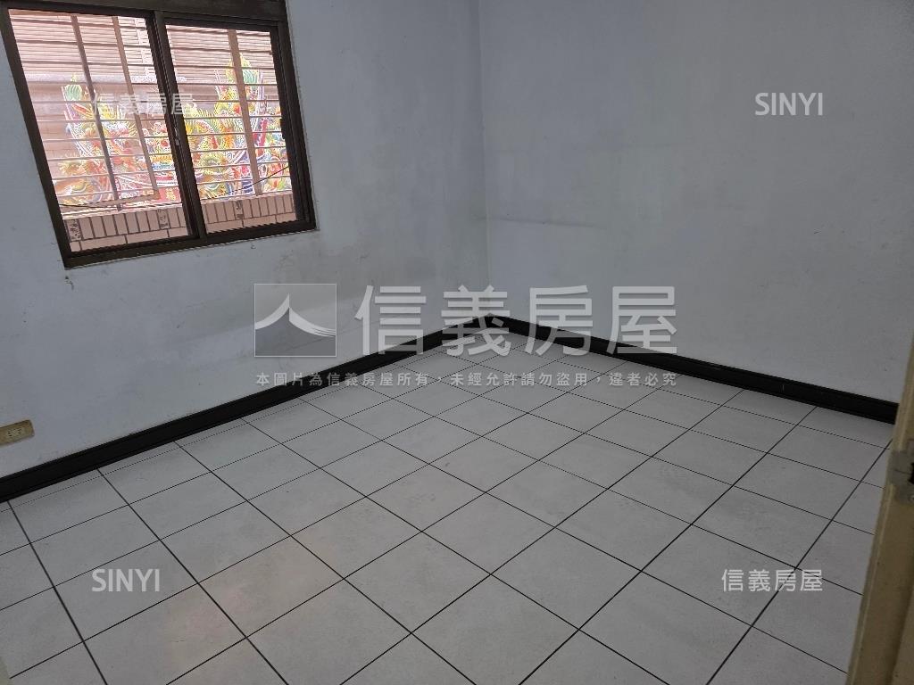 近徐匯捷運冠天下三房車位房屋室內格局與周邊環境