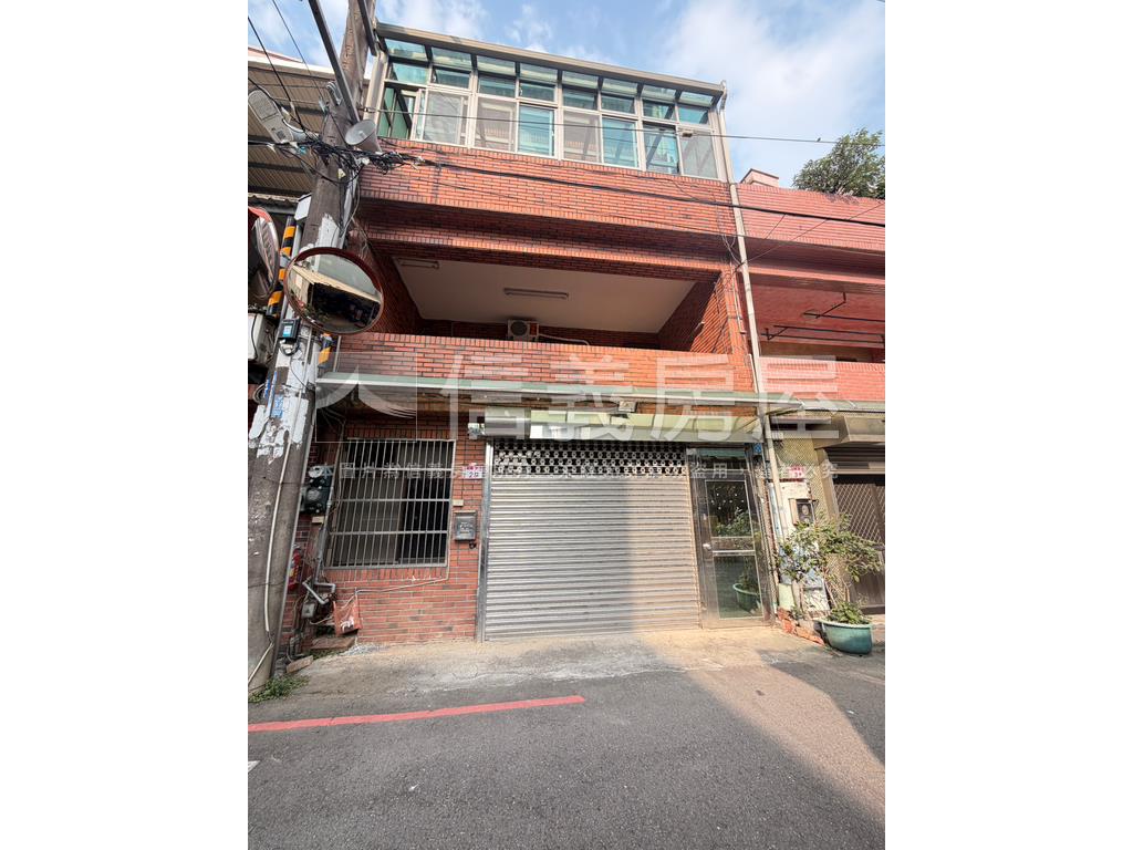 近中山東美透天房屋室內格局與周邊環境