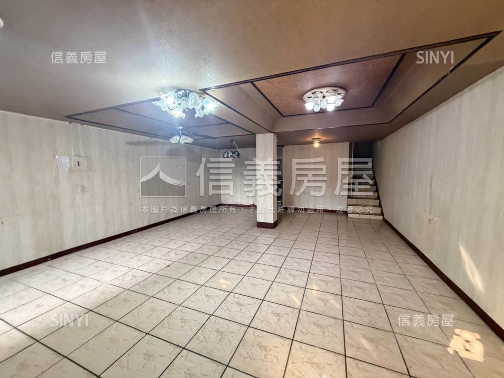 近中山東美透天房屋室內格局與周邊環境