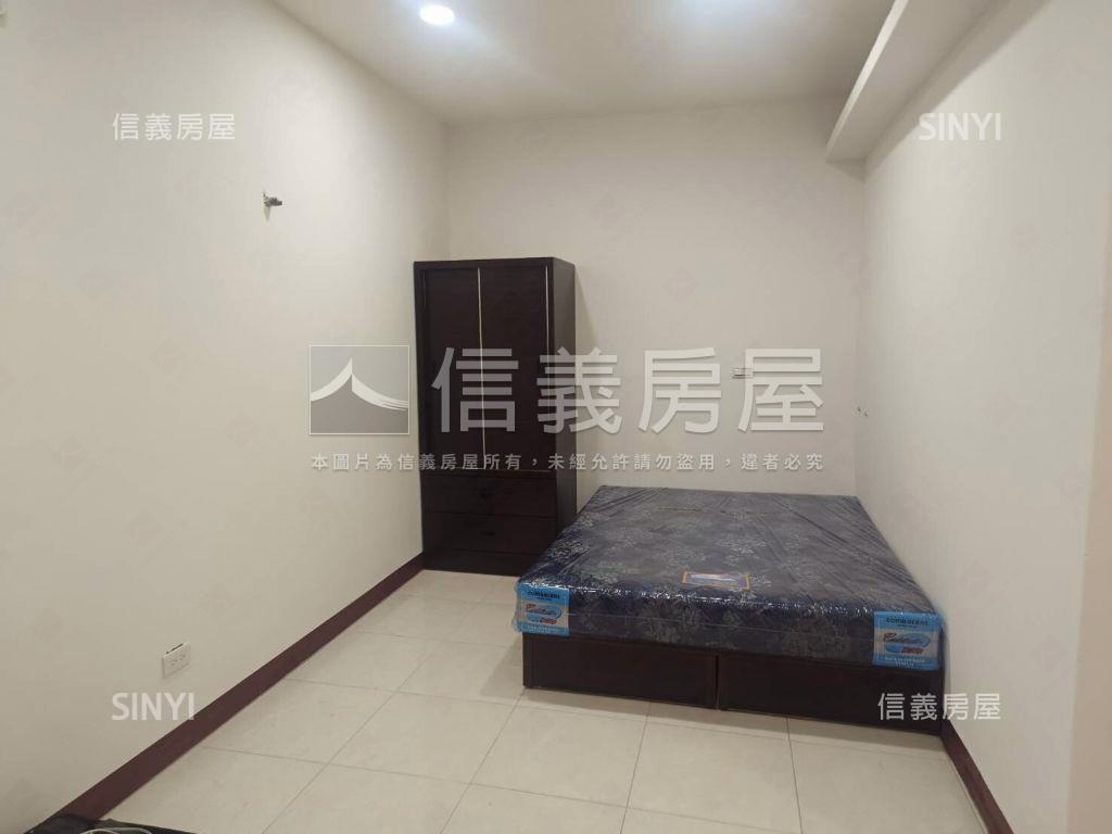 南區整新收租高投報透天房屋室內格局與周邊環境