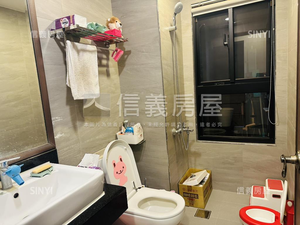 河堤城揚輕屋齡三房車位房屋室內格局與周邊環境