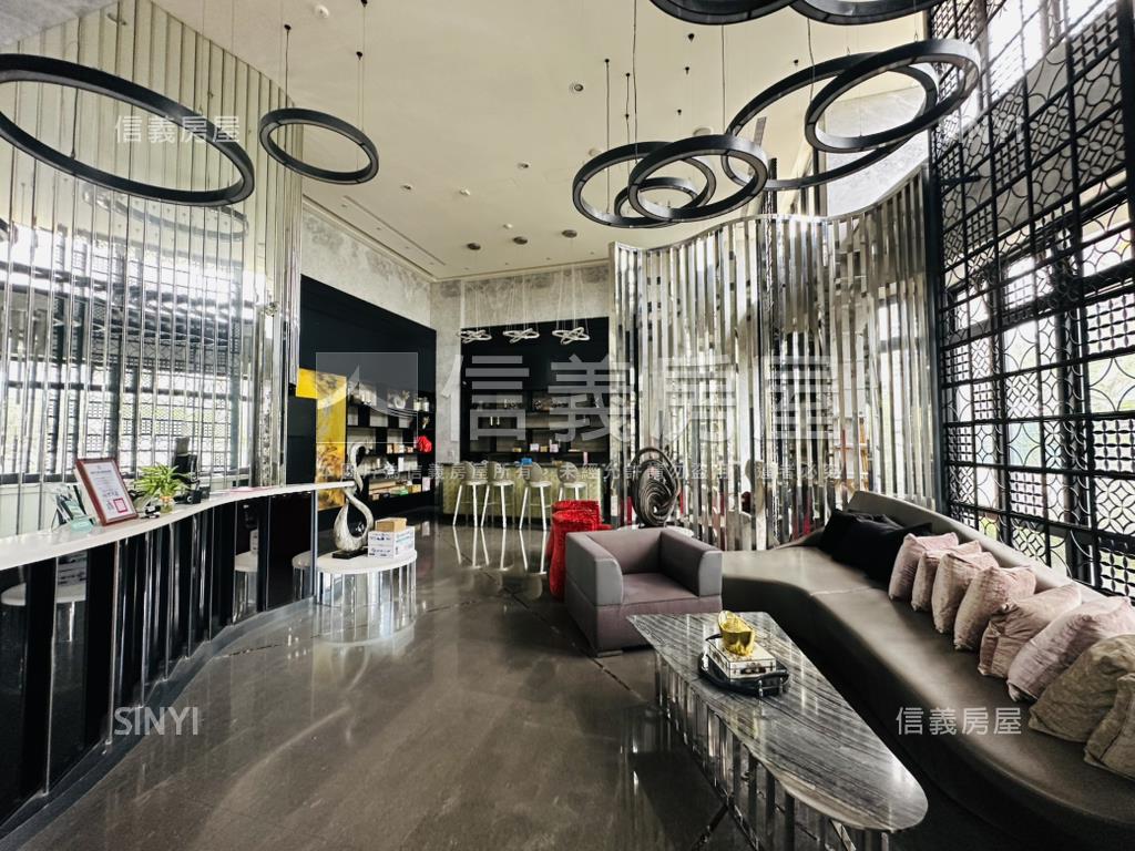 河堤城揚輕屋齡三房車位房屋室內格局與周邊環境