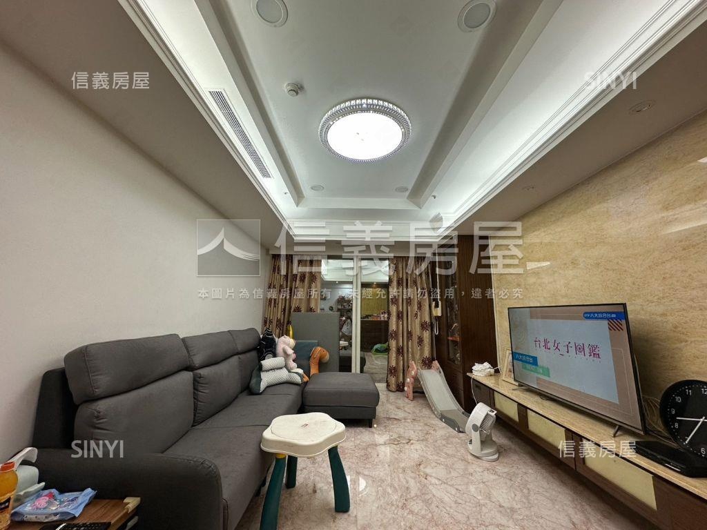 帝景高樓三面採光附車位房屋室內格局與周邊環境