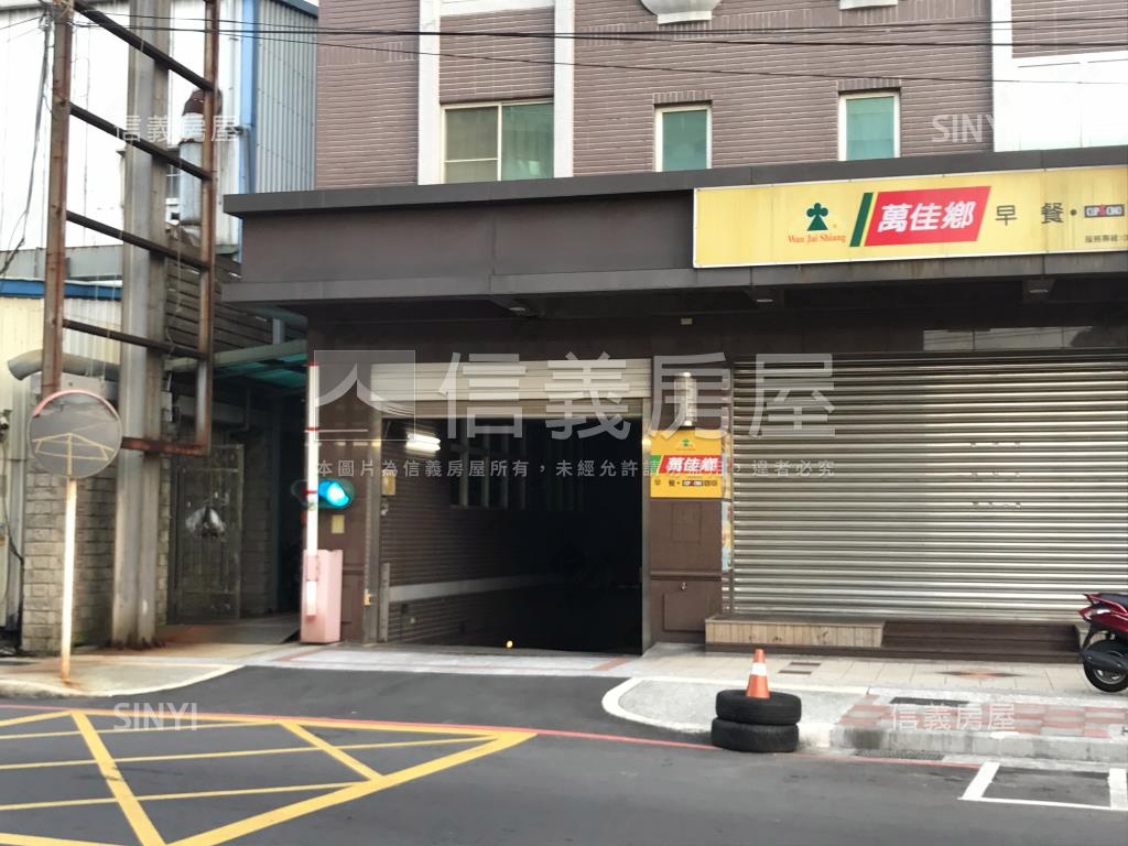 帝景高樓三面採光附車位房屋室內格局與周邊環境