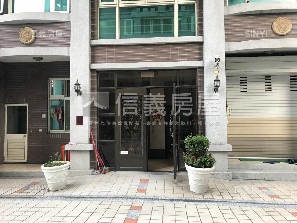 帝景高樓三面採光附車位房屋室內格局與周邊環境