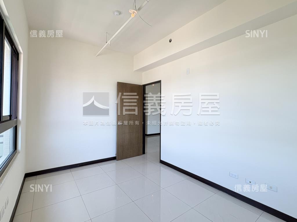湖美麗第一手未住四房平車房屋室內格局與周邊環境