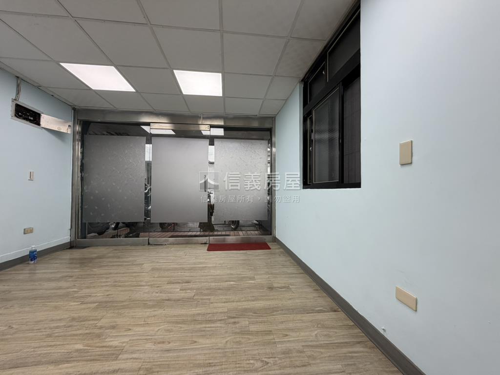 塭仔圳棒球場巷口一樓房屋室內格局與周邊環境