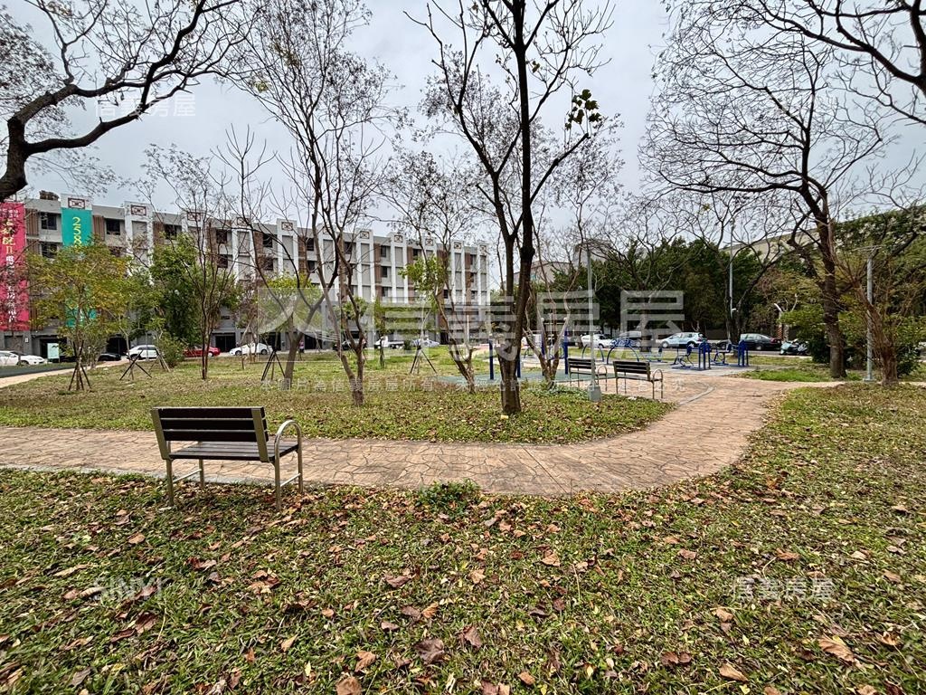 公園旁大面寬邊間豪墅房屋室內格局與周邊環境