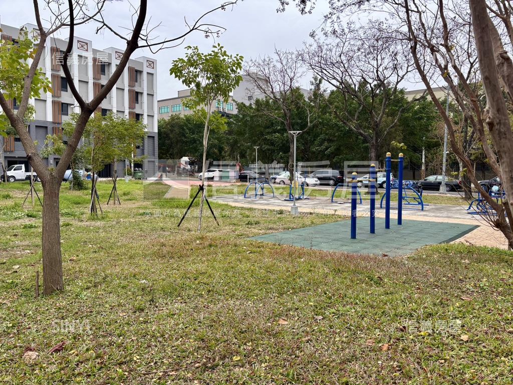 公園旁大面寬邊間豪墅房屋室內格局與周邊環境