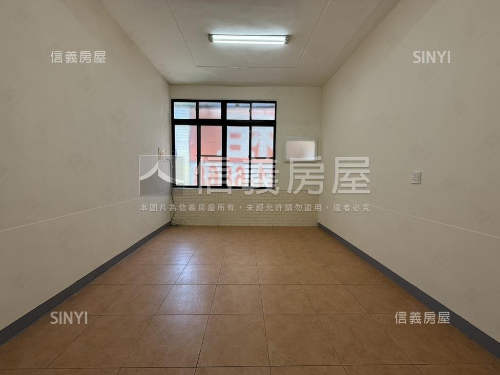 自強夜市旁正路金透店房屋室內格局與周邊環境