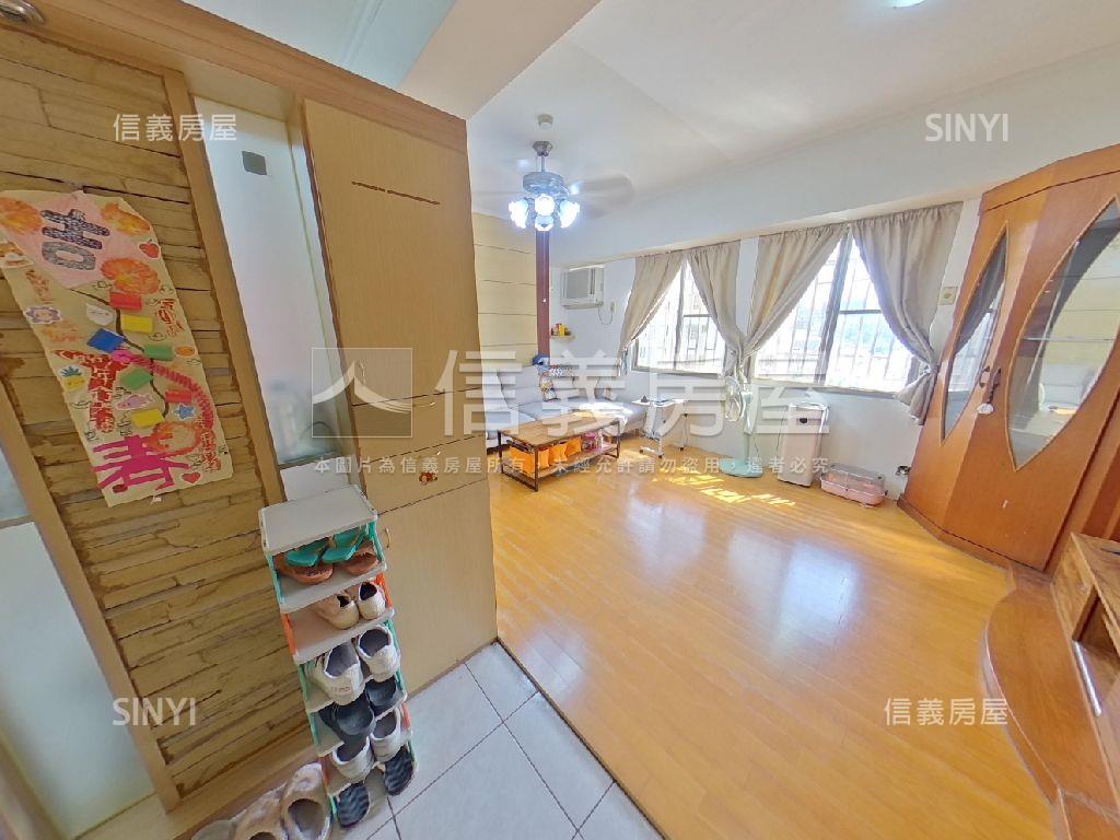 南區三房車位高樓視野房屋室內格局與周邊環境