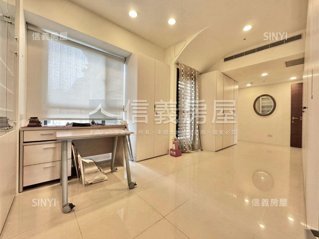 專任國美之星☆☆☆房屋室內格局與周邊環境