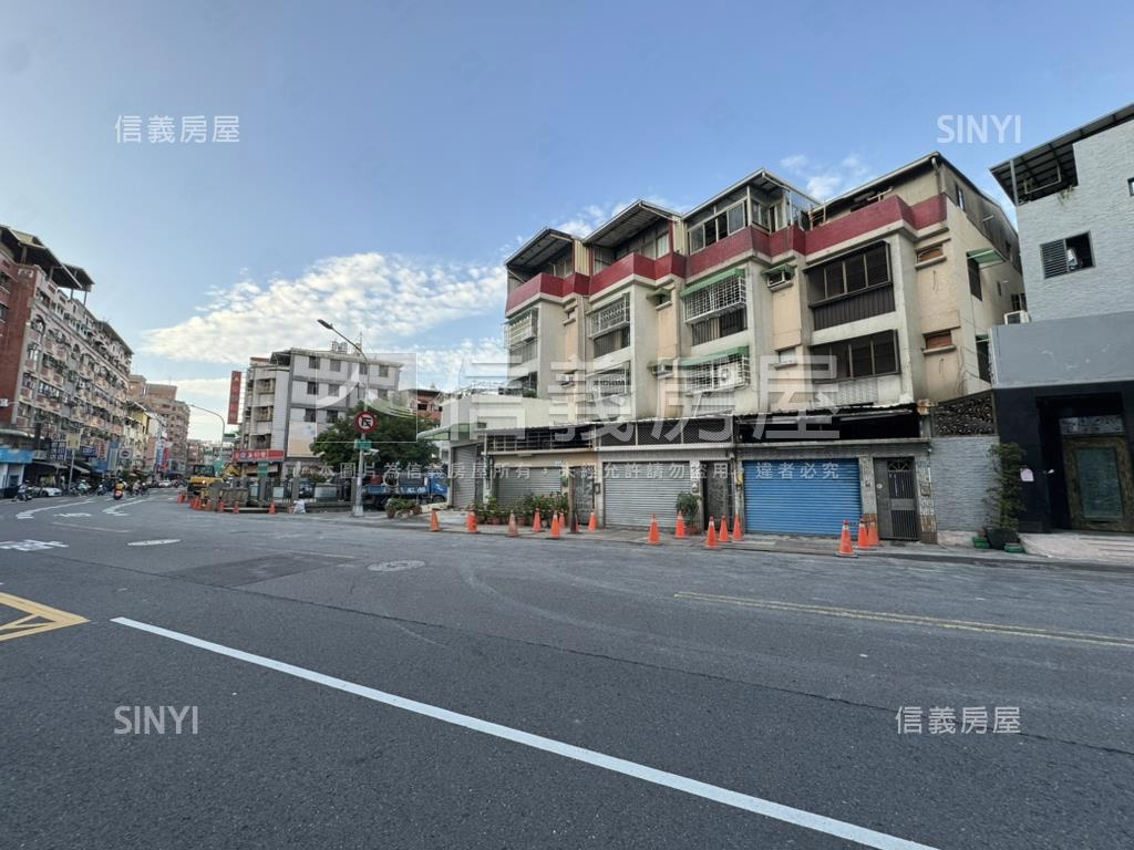 黃興正路朝南邊間透天房屋室內格局與周邊環境