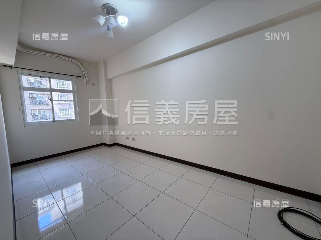 東方之星優質三房車位房屋室內格局與周邊環境