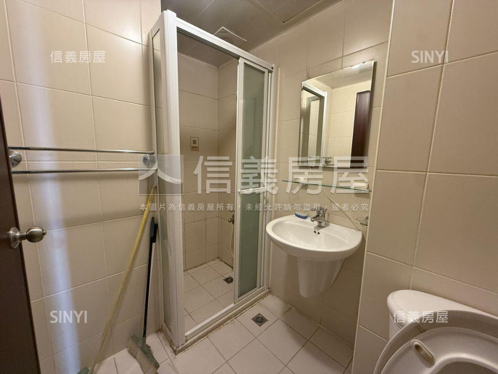 東方之星優質三房車位房屋室內格局與周邊環境