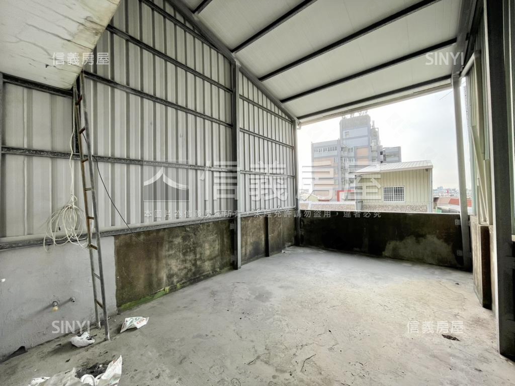 同安路雙車庫好大間金店面房屋室內格局與周邊環境