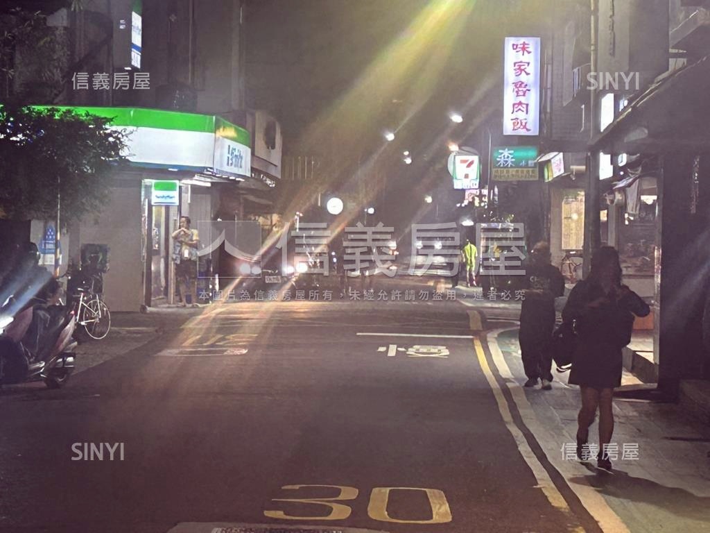 聯合報面寬金店面房屋室內格局與周邊環境