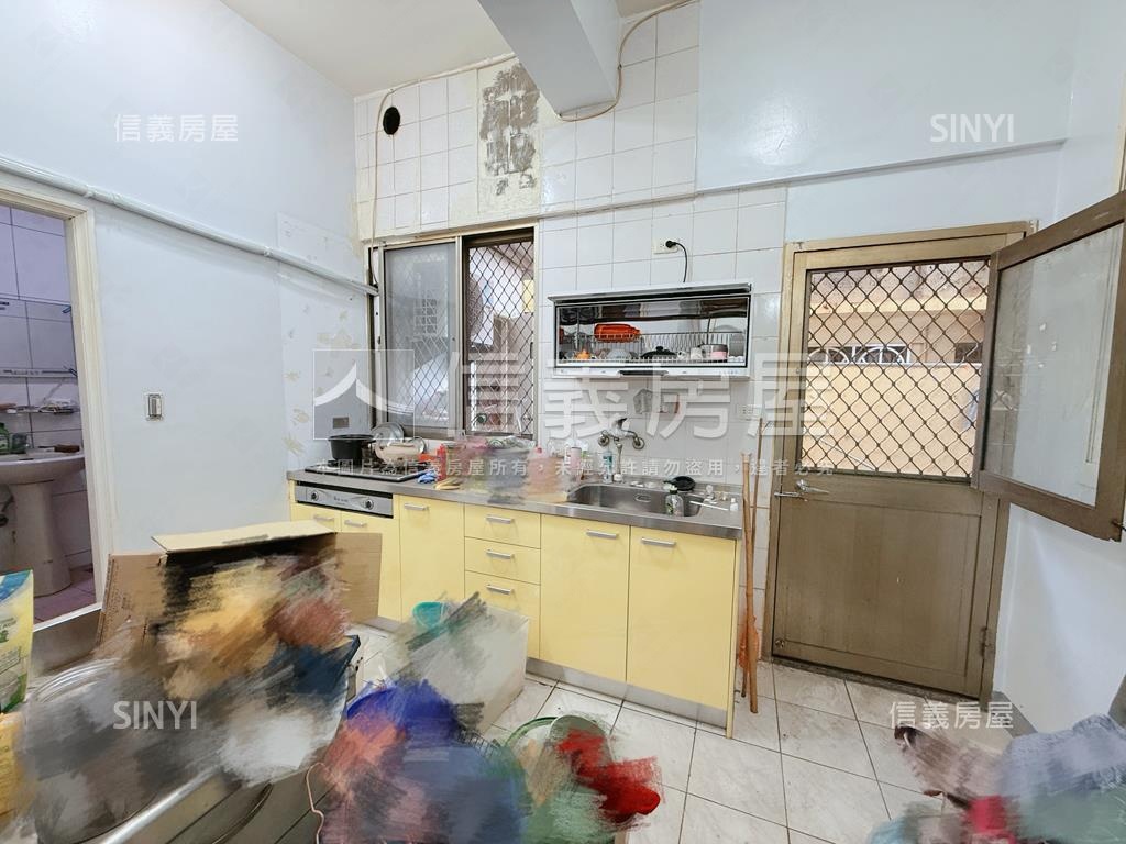 大里低總價金樓店（Ｂ）房屋室內格局與周邊環境