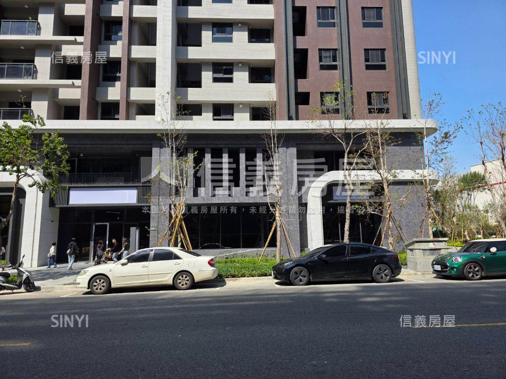 坐擁機捷北屯大面寬店面房屋室內格局與周邊環境