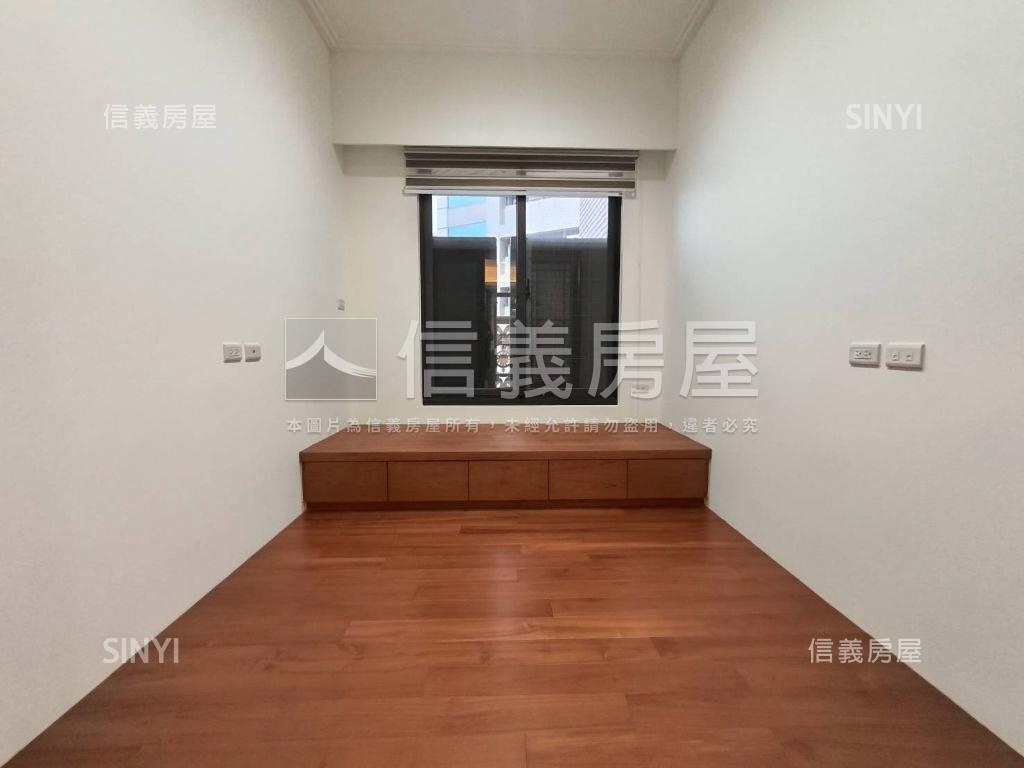 近台茂！四房三車位景觀宅房屋室內格局與周邊環境