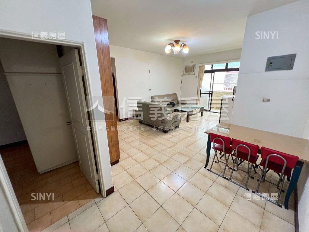 近景安站方正標格採光三房房屋室內格局與周邊環境
