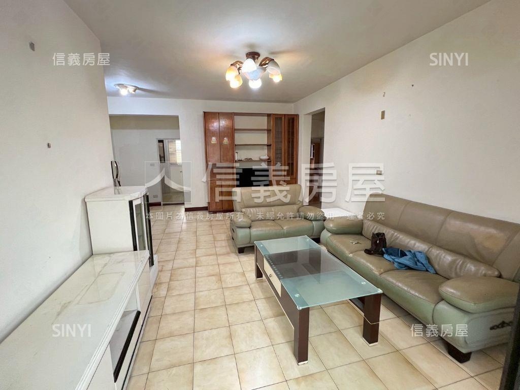 近景安站方正標格採光三房房屋室內格局與周邊環境