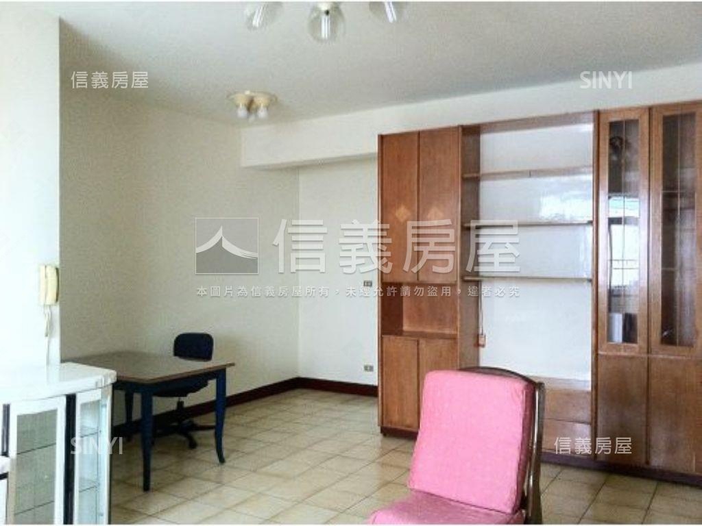 近景安站方正標格採光三房房屋室內格局與周邊環境