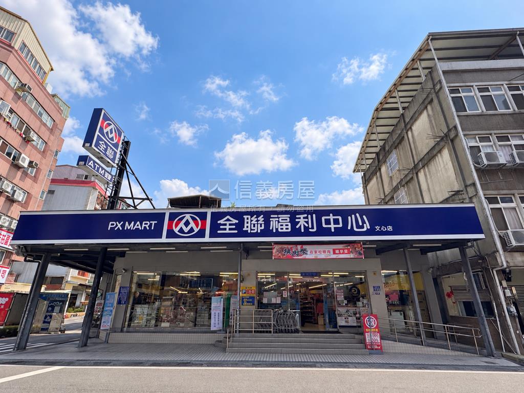 西屯區大面寬低總樓店房屋室內格局與周邊環境