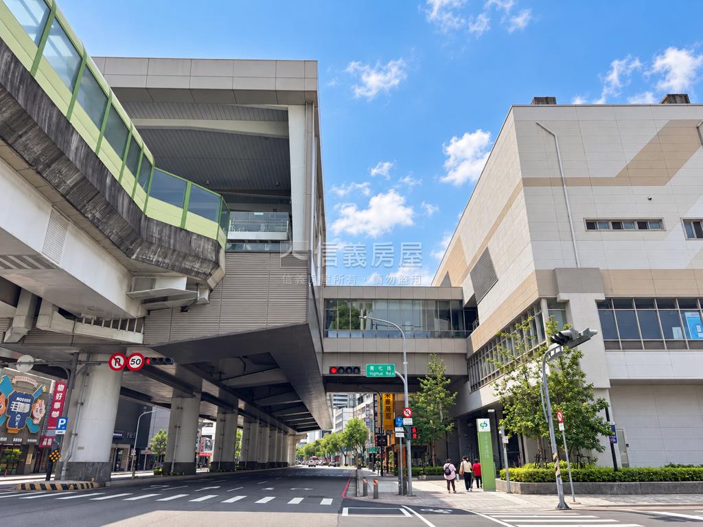 西屯區大面寬低總樓店房屋室內格局與周邊環境
