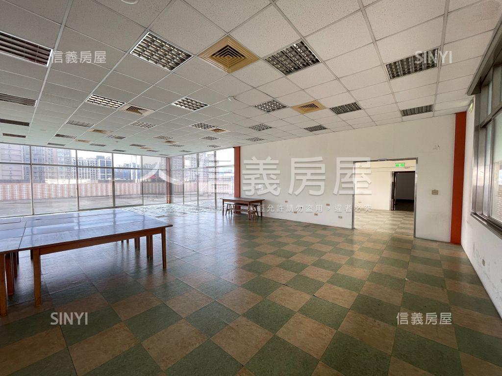 新莊千坪土地整棟廠辦房屋室內格局與周邊環境