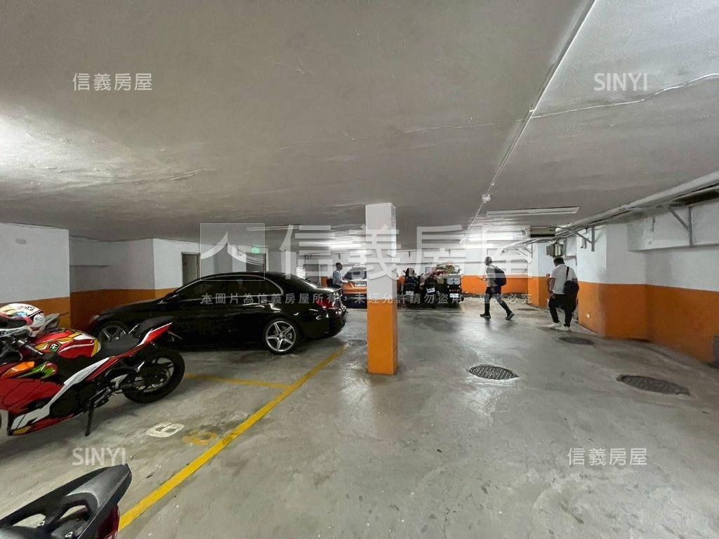 北車捷運獨戶邊間房屋室內格局與周邊環境