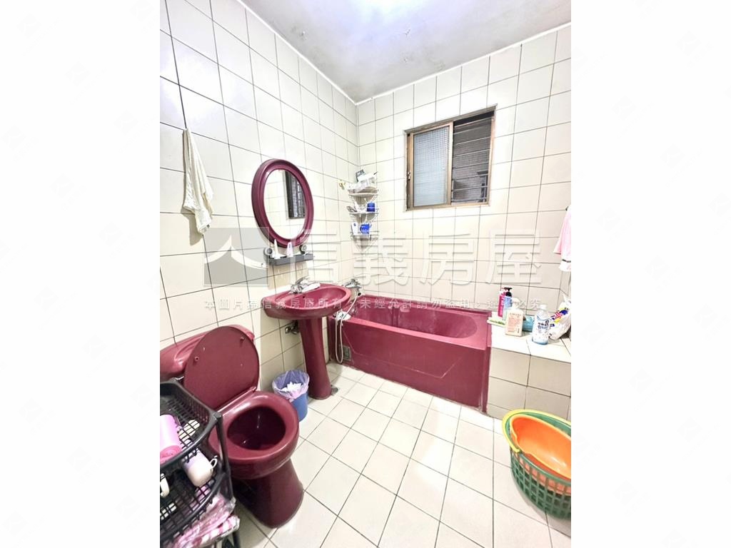 海山捷運站一樓大空間美寓房屋室內格局與周邊環境