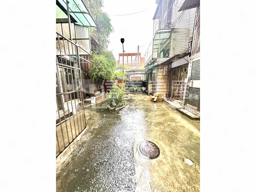 海山捷運站一樓大空間美寓房屋室內格局與周邊環境