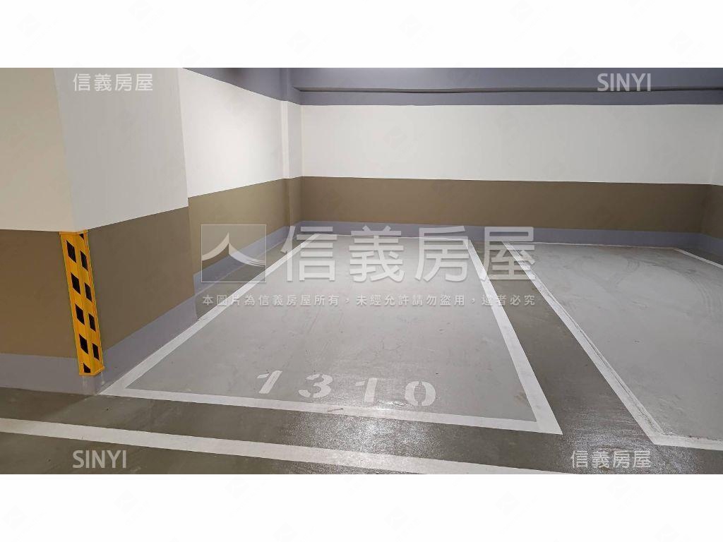 世界花園首購高樓兩房車位房屋室內格局與周邊環境