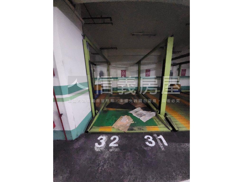 店長推薦文心中清捷運商辦房屋室內格局與周邊環境