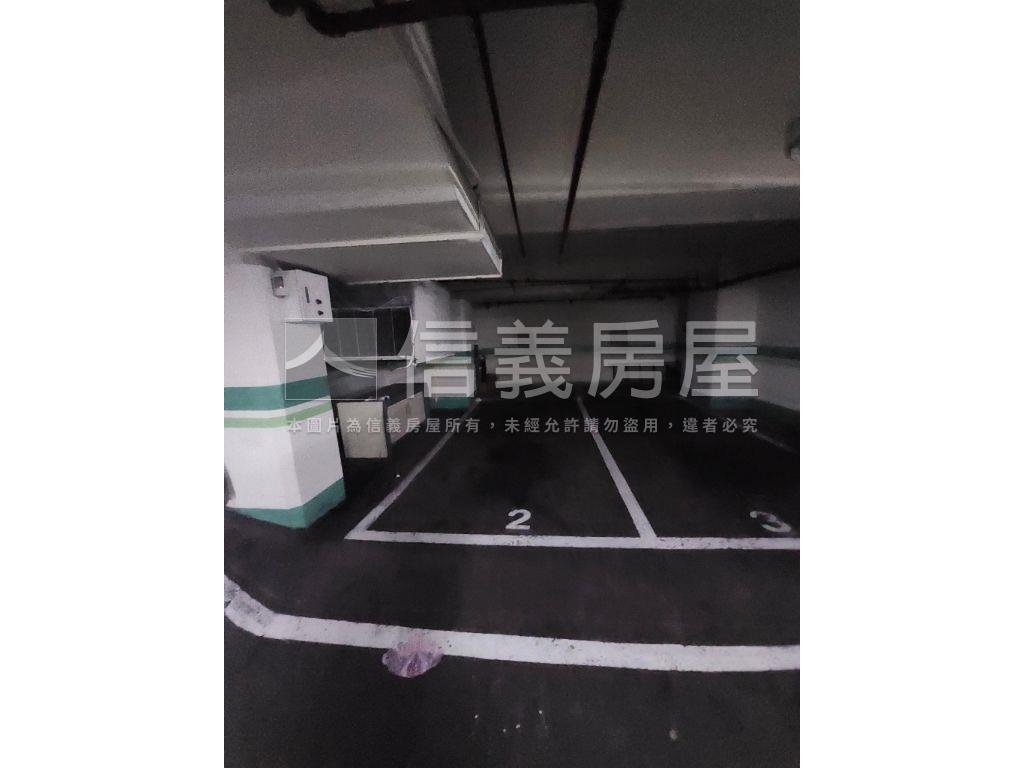 店長推薦文心中清捷運商辦房屋室內格局與周邊環境