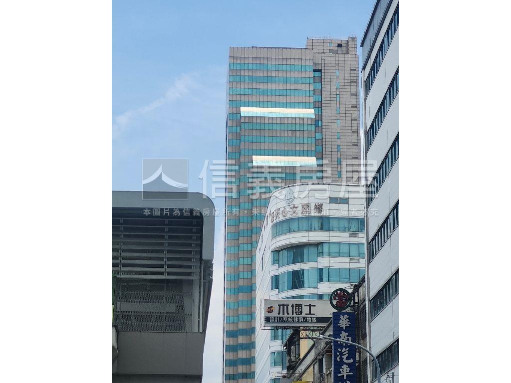 店長推薦文心中清捷運商辦房屋室內格局與周邊環境