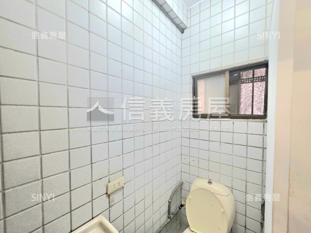 黎明新村看這間房屋室內格局與周邊環境