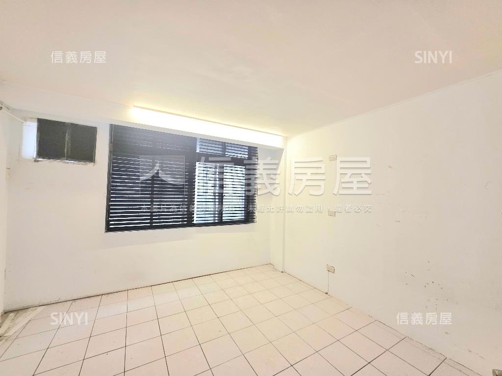 黎明新村看這間房屋室內格局與周邊環境