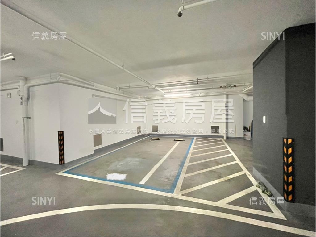 半島花園清幽３房車位房屋室內格局與周邊環境