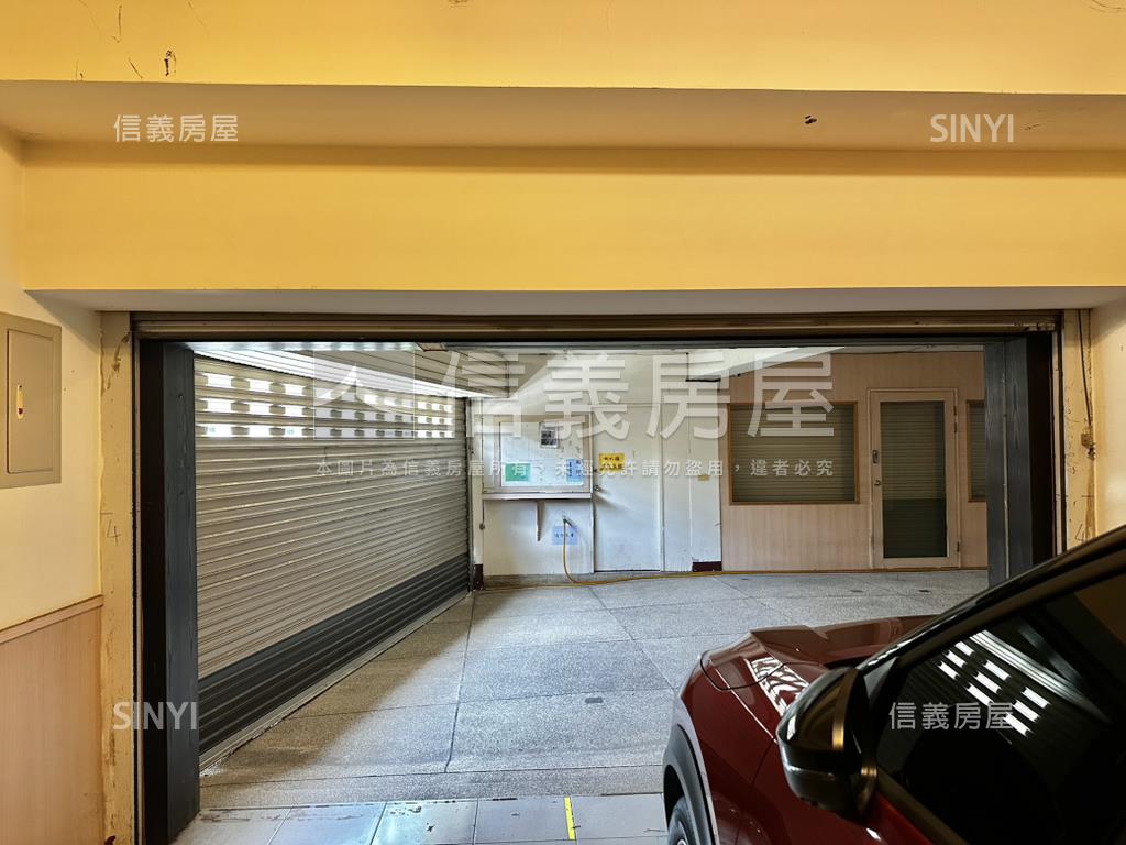 富國路邊間透天房屋室內格局與周邊環境