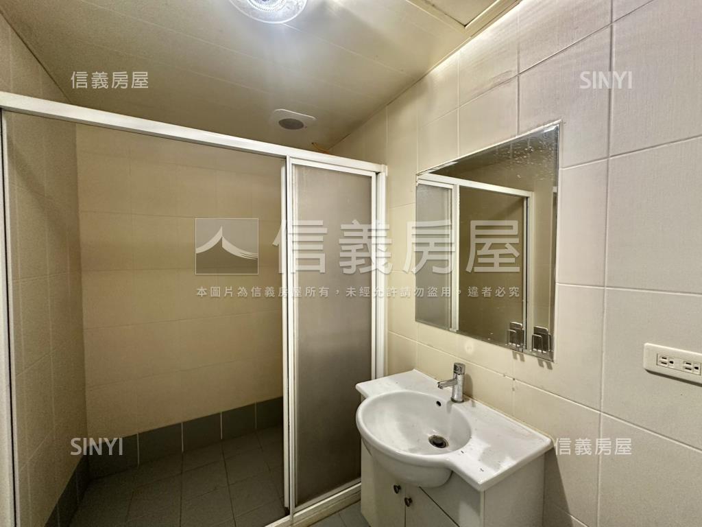 富國路邊間透天房屋室內格局與周邊環境