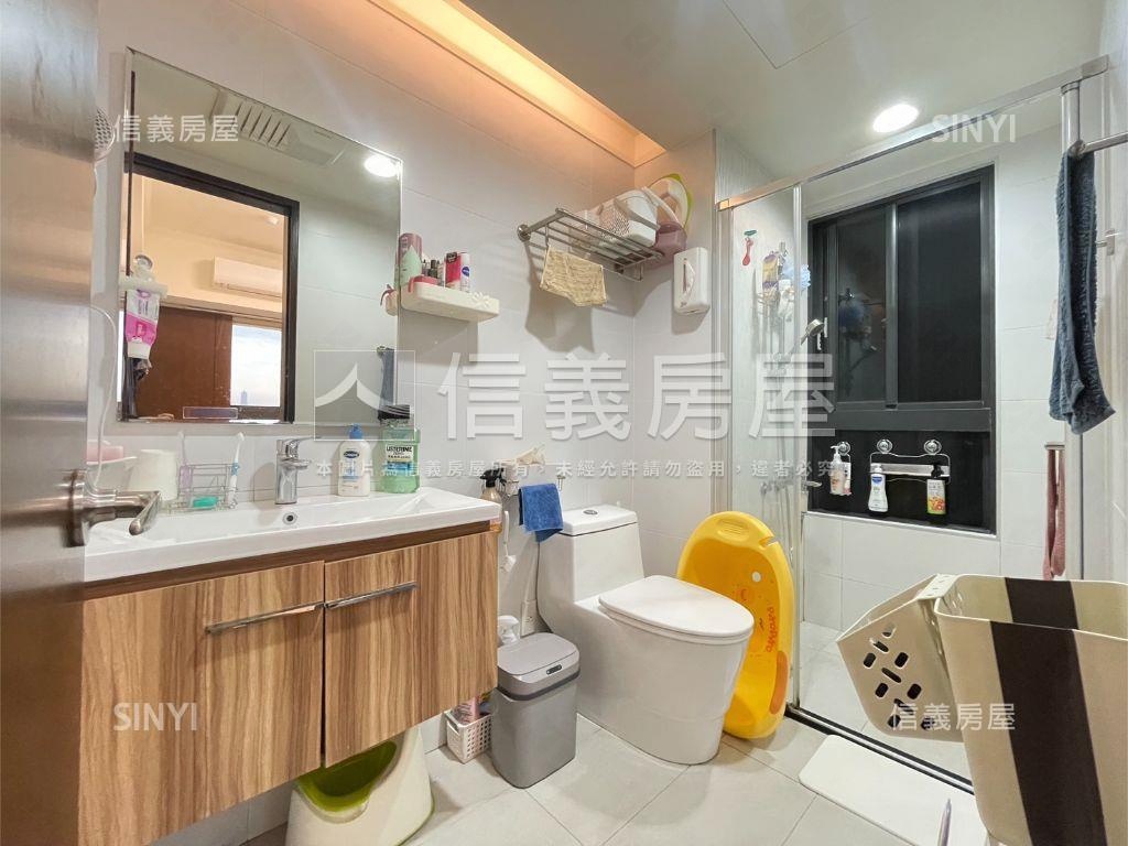 觀雲高樓景觀兩房兩衛平車房屋室內格局與周邊環境