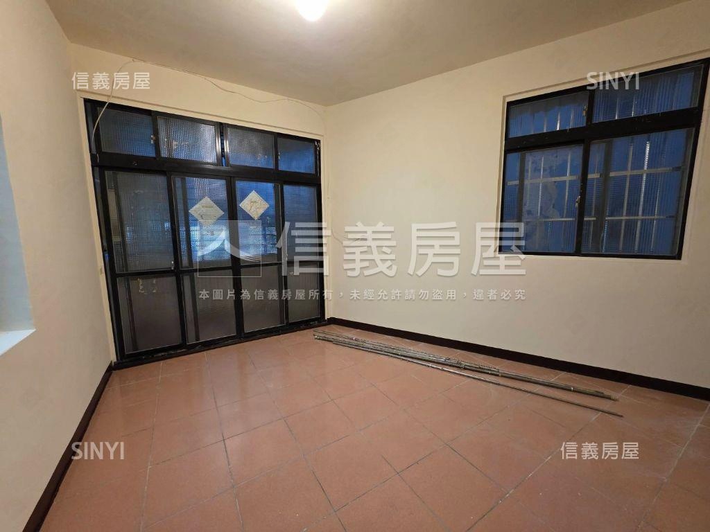 林口自強街大空間公寓房屋室內格局與周邊環境