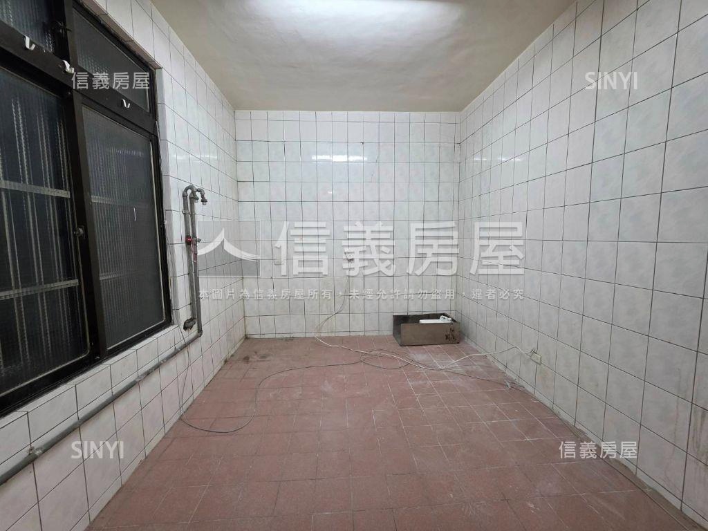 林口自強街大空間公寓房屋室內格局與周邊環境