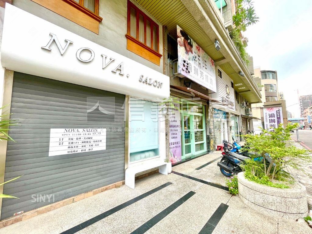 文川正路燙金店面房屋室內格局與周邊環境