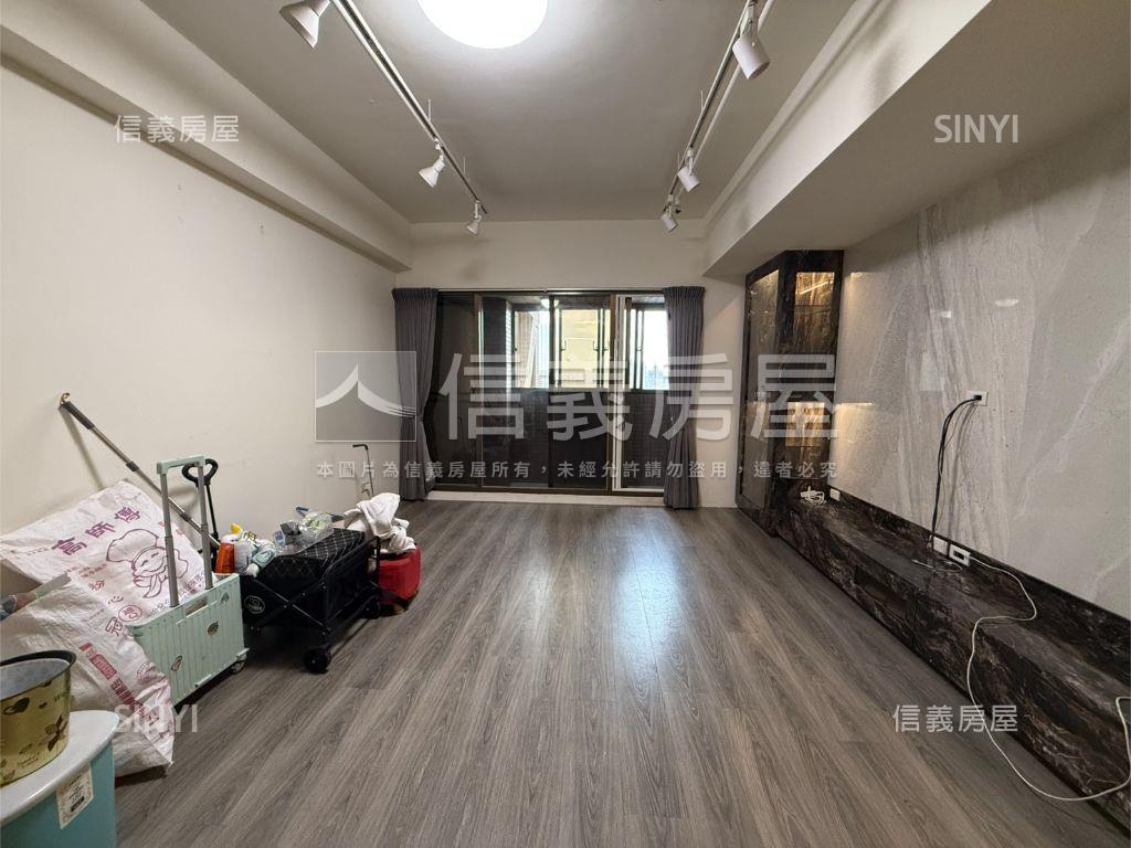 西區三房平車房屋室內格局與周邊環境