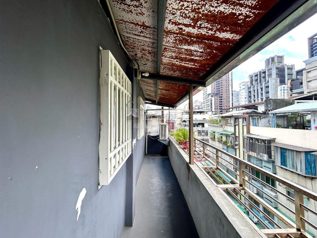 羅斯福頂加●幸福滿屋房屋室內格局與周邊環境