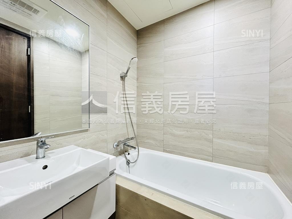 欣隆１０１層峰景觀戶房屋室內格局與周邊環境